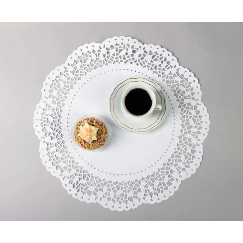 Serwetki papierowe białe śr. 36 cm / 12 szt.