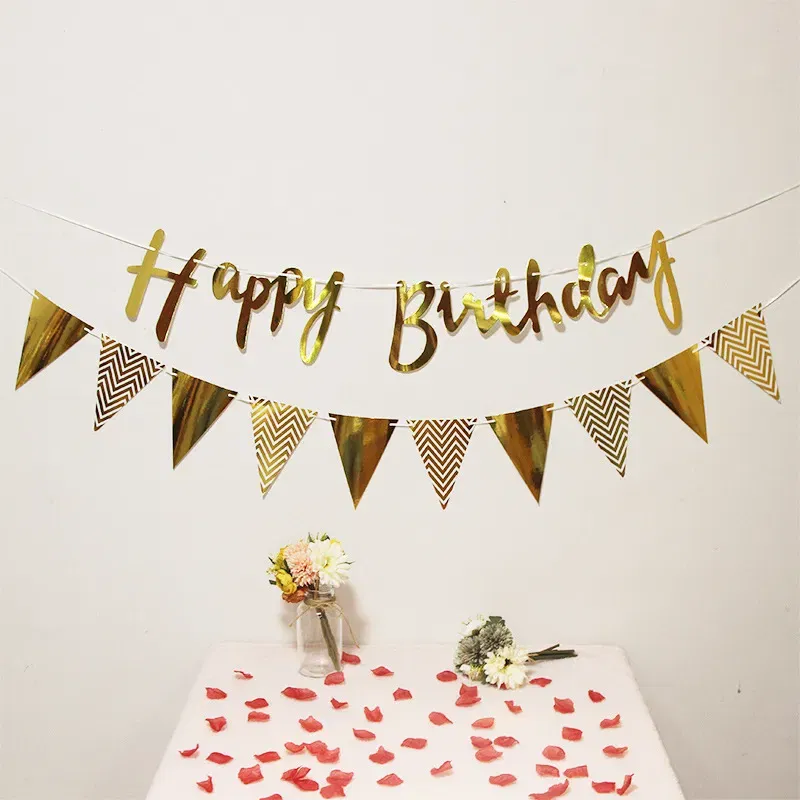 Zestaw złotych dekoracji urodzinowych Happy Birthday Zestaw złotych dekoracji urodzinowych Happy Birthday