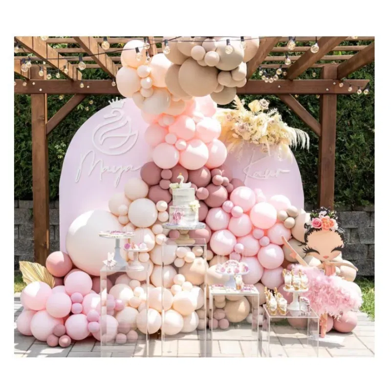 GIRLANDA BALONOWA różowo cielista 129 elementów