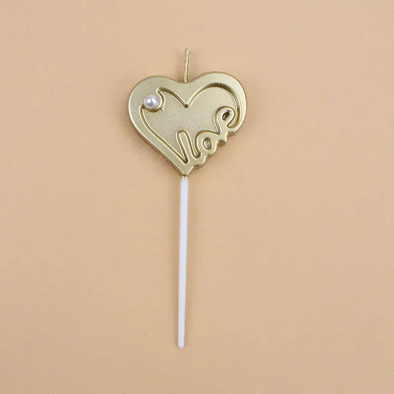 Złota świeczka tortowa LOVE z perłką Złota świeczka tortowa LOVE z perłką