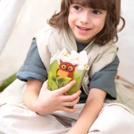 Pudełko na popcorn Leśni przyjaciele 8,5x15cm 6szt. Pudełko na popcorn Leśni przyjaciele 8,5x15cm 6szt.