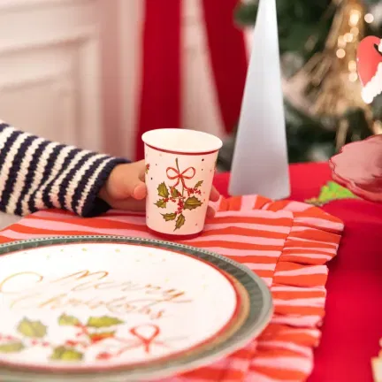 Kubek biały bożonarodzeniowy Gałązka 220ml 10szt. Kubek biały bożonarodzeniowy Gałązka 220ml 10szt.
