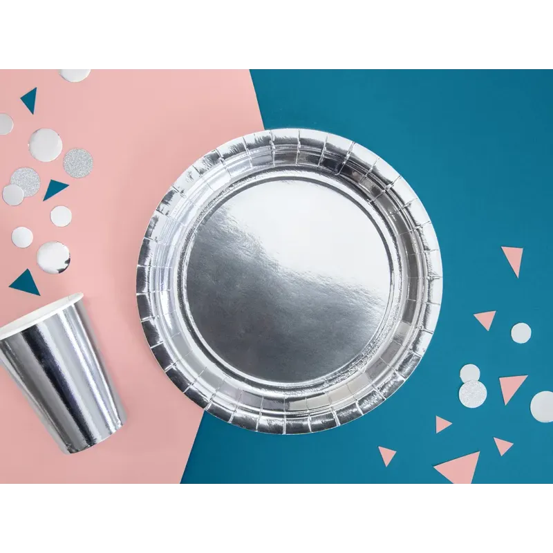 Talerzyki papierowe okrągłe, srebrny, 23cm 6 szt. Talerzyki papierowe okrągłe, srebrny, 23cm 6 szt.