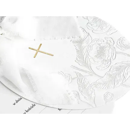 Zaproszenia komunijne Krzyż z gałązkami i kwiatami, białe 10szt. Zaproszenia komunijne Krzyż z gałązkami i kwiatami, białe 10szt.