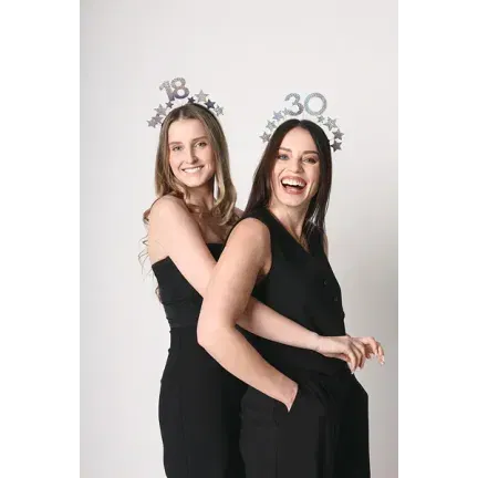 Opaska z gwiazdkami na osiemnastkę 18 srebrna Opaska z gwiazdkami na osiemnastkę 18 srebrna