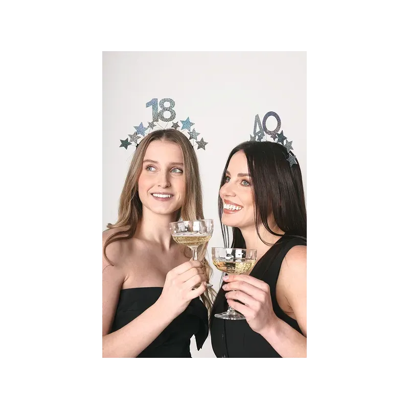 Opaska z gwiazdkami na osiemnastkę 18 srebrna Opaska z gwiazdkami na osiemnastkę 18 srebrna