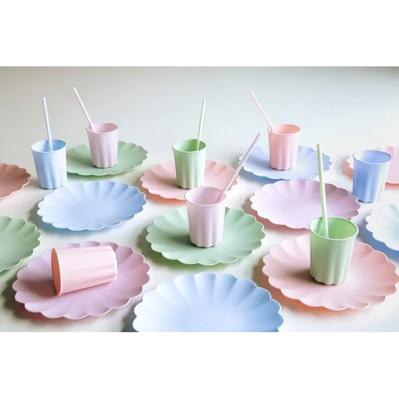 Słomki plastikowe 23 cm różowe 12szt. Słomki plastikowe 23 cm różowe 12szt.