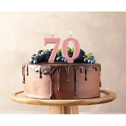 Świeczka cyfra 7 urodziny, metalik różowo-złota, 8 cm Świeczka cyfra 7 urodziny, metalik różowo-złota, 8 cm