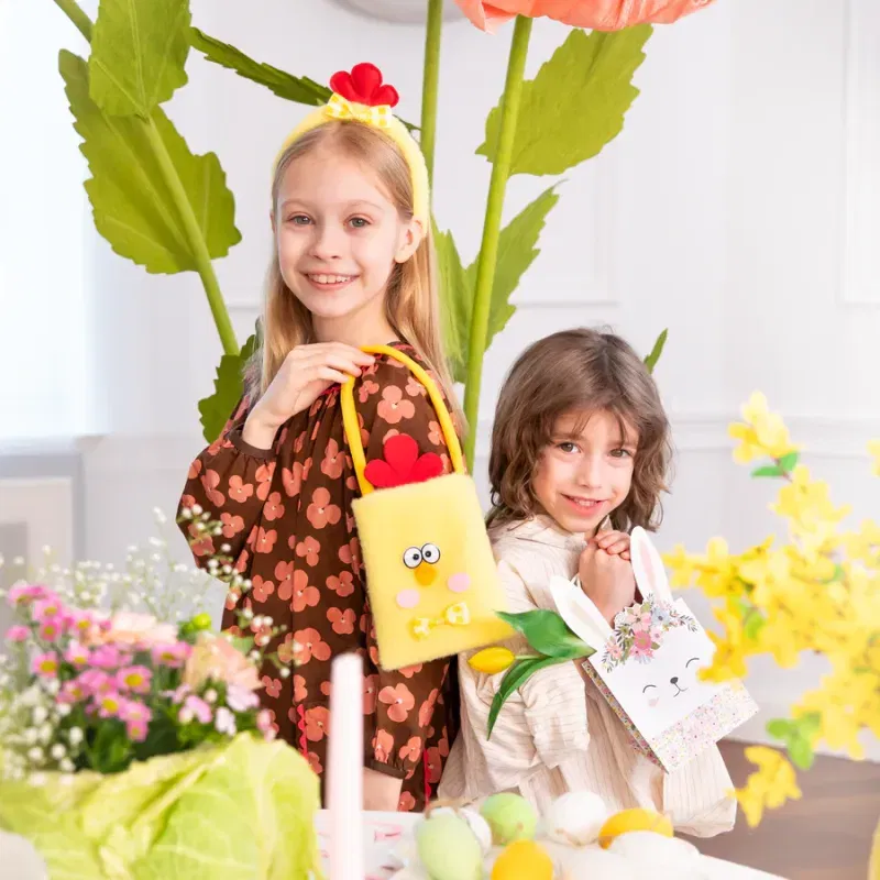 Torebki na prezenty w kształcie Zajączka z kwiatami małe 1 szt.