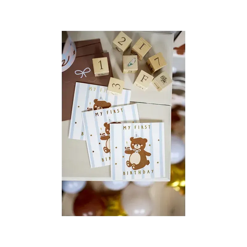 Kartka urodzinowa Miś 14x14 cm Kartka urodzinowa Miś 14x14 cm