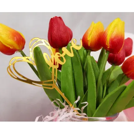 Dekoracja akrylowa na tort Love, złota, 13x10 cm Dekoracja akrylowa na tort Love, złota, 13x10 cm