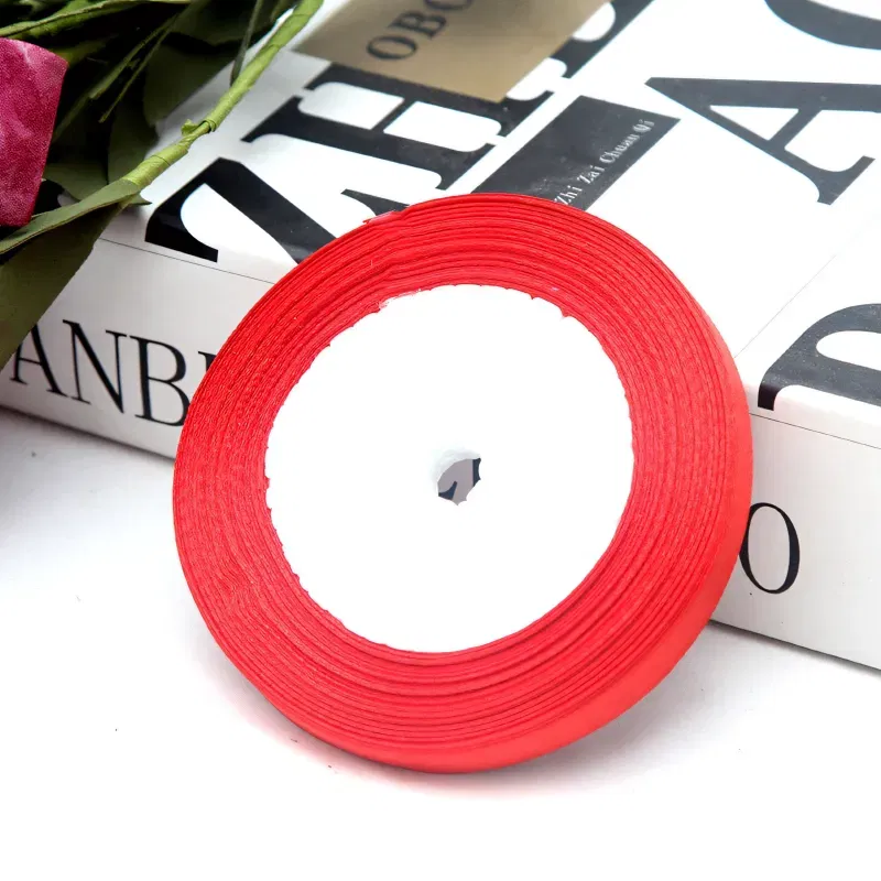 Tasiemka satynowa czerwona 10mm x 22m Tasiemka satynowa czerwona 10mm x 22m