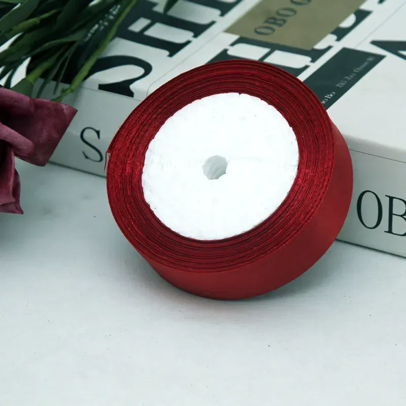 Tasiemka satynowa bordowa 25mm x 22m Tasiemka satynowa bordowa 25mm x 22m