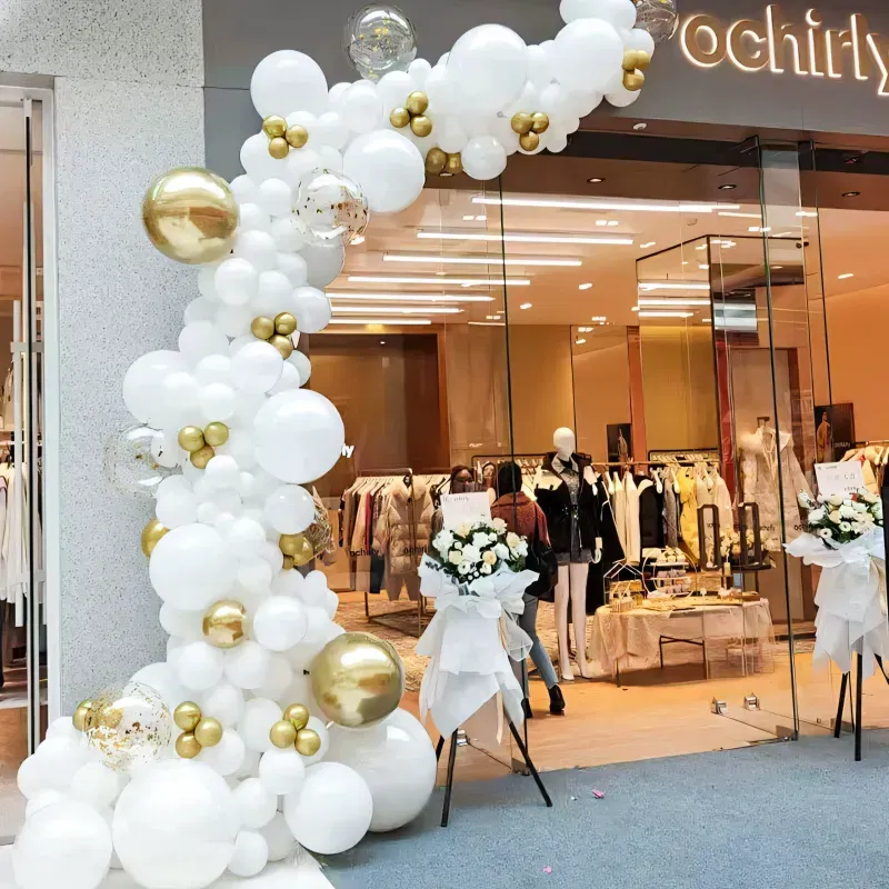 GIRLANDA BALONOWA biało-złota 111 elementów