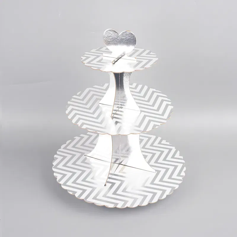 Patera papierowa na ciasto SREBRNA fala Patera papierowa na ciasto SREBRNA fala