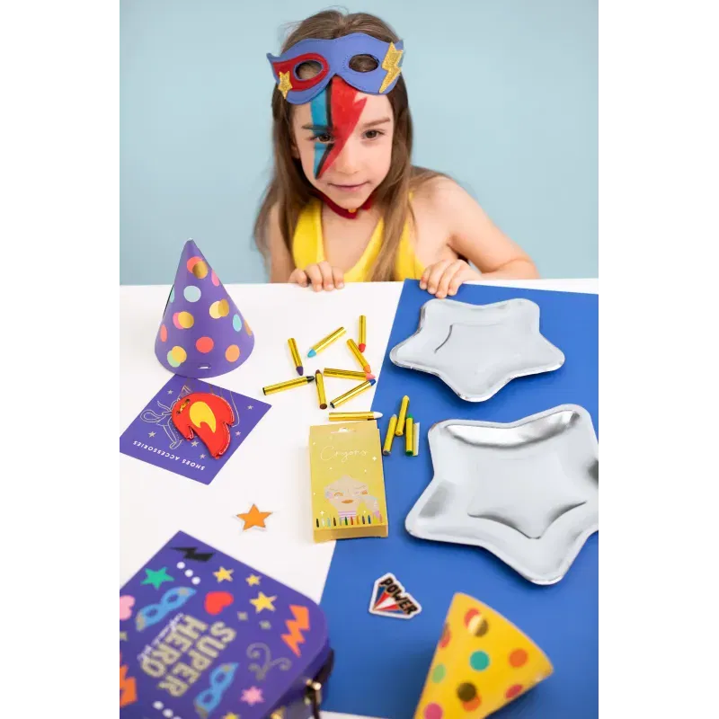 Kredki do malowania twarzy 12szt Kredki do malowania twarzy 12szt