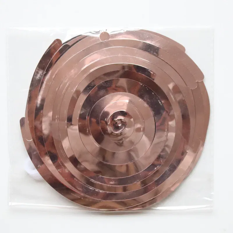 Spirala dekoracyjna na sufit METALICZNE rose gold 6 szt Spirala dekoracyjna na sufit METALICZNE rose gold 6 szt