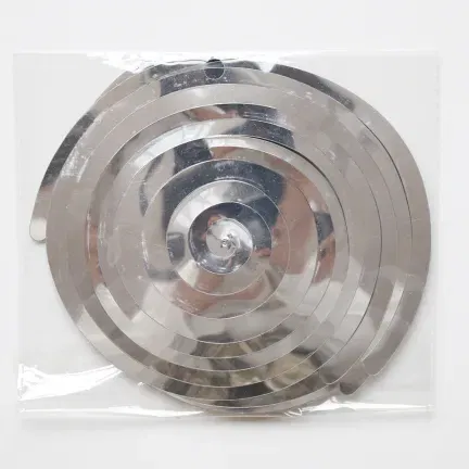 Spirala dekoracyjna na sufit METALICZNE srebrne 6 szt Spirala dekoracyjna na sufit METALICZNE srebrne 6 szt