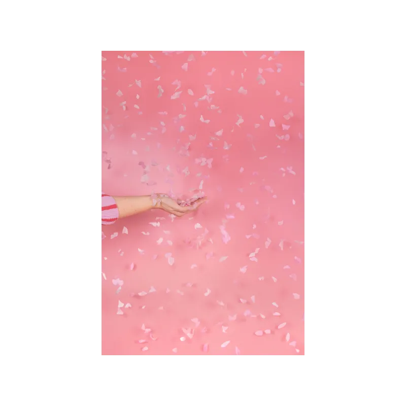 Tuba Girl strzelająca różowymi motylkami, 20 cm