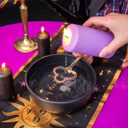 Klucz do lania wosku Wróżby Andrzejkowe metalowy 15 cm