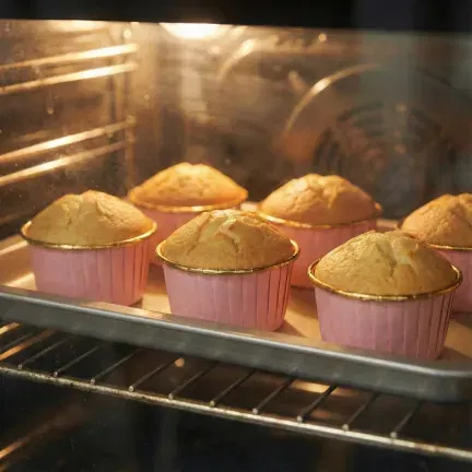 Papilotki do muffinek foremki do pieczenia babeczek papierowe różowo złote 5x4cm 50 szt.