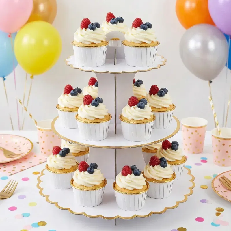 Papilotki do muffinek foremki do pieczenia babeczek papierowe biało złote 5x4cm 50 szt.